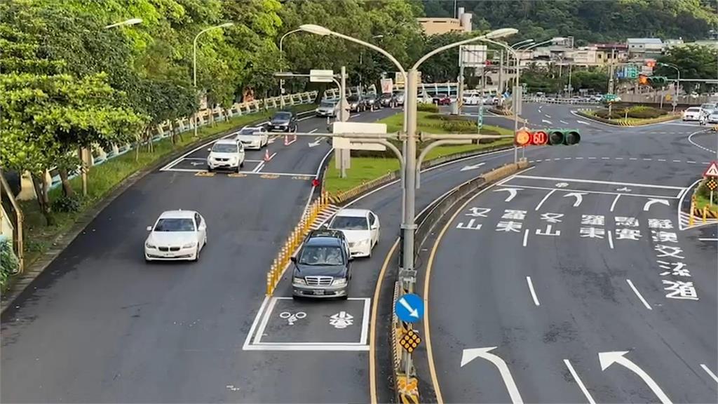 關於台灣機車 | 一個女生台灣四極逆走機車環島遊 | 旅遊 露營 跑山 跑步 運動 水上活動 | Hidy Chan | hidychan.com
