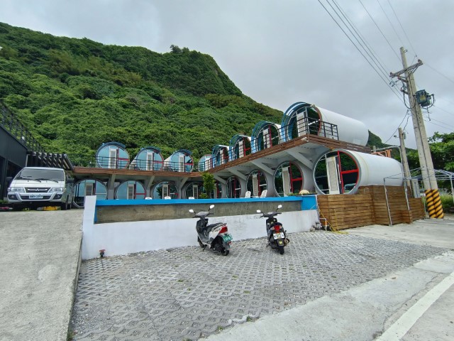 知本>台東富岡漁港>綠島 | 一個女生台灣四極逆走機車環島遊 | 旅遊 露營 跑山 跑步 運動 水上活動 | Hidy Chan | hidychan.com