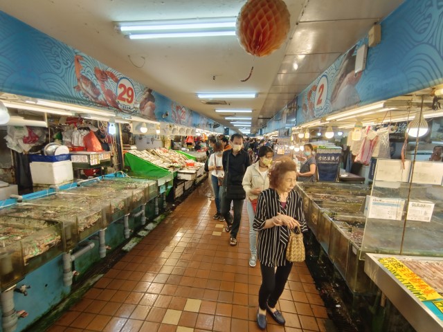 八里>觀音>新竹 | 一個女生台灣四極逆走機車環島遊 | 旅遊 露營 跑山 跑步 運動 水上活動 | Hidy Chan | hidychan.com