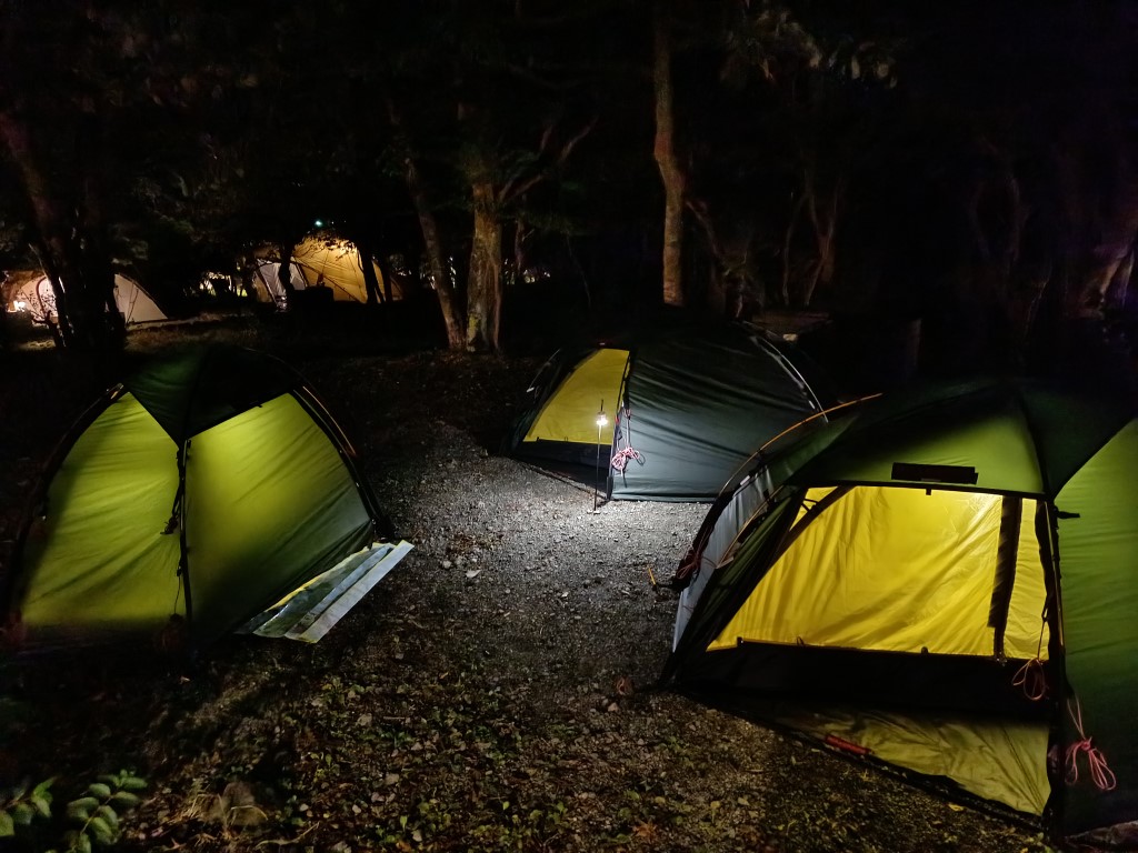 箱根芦ノ湖 (露營) | 六條蛋散富士山自駕遊 | 旅遊 露營 跑山 跑步 運動 水上活動 | Hidy Chan | hidychan.com