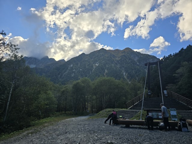 D1: 德沢山莊>橫尾山莊 | 槍ヶ岳 • 名古屋 • 伊勢 • 志摩 | 旅遊 露營 跑山 跑步 運動 水上活動 | Hidy Chan | hidychan.com