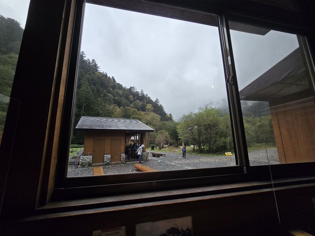 D2: 橫尾山莊>槍沢ロッヂ | 槍ヶ岳 • 名古屋 • 伊勢 • 志摩 | 旅遊 露營 跑山 跑步 運動 水上活動 | Hidy Chan | hidychan.com